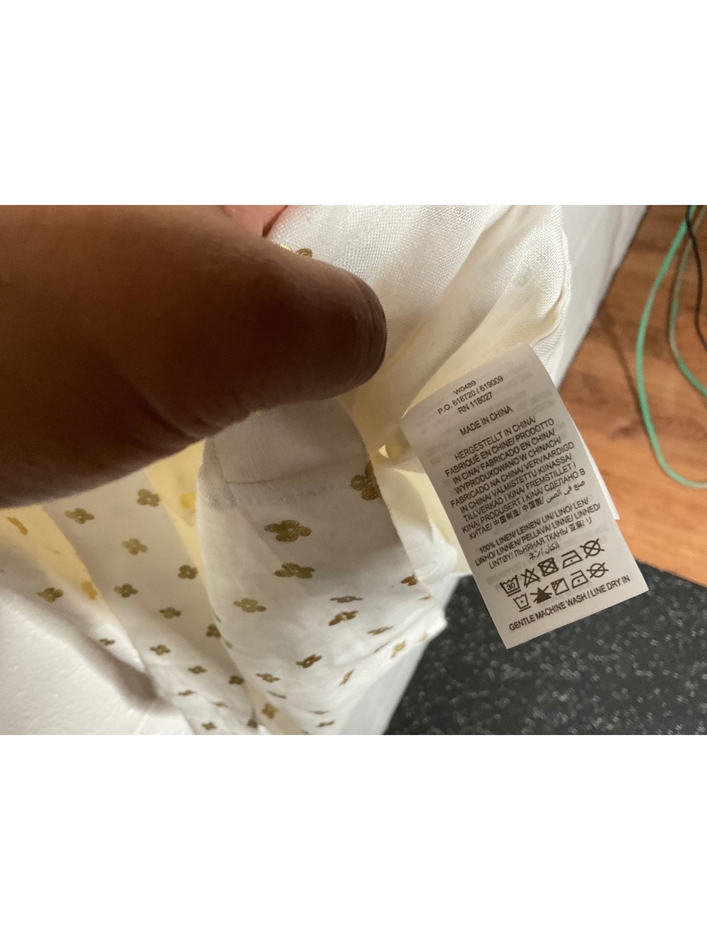 < Boden 100% Linen Cream W/ Gold Metallic Daisy Bud Pattern Dress > - Picture 4 of 6